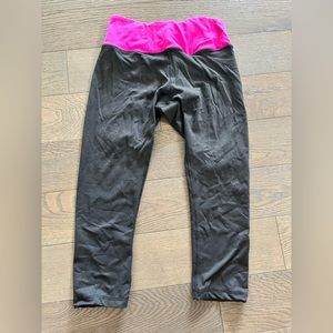 Lululemon capri pant- size 6